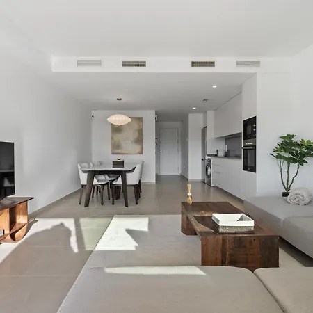 Casa Lydney Cancelada * Estepona